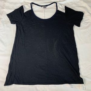VINCE. Black & White Tee Small